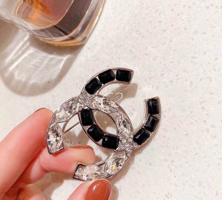 Chanel Brooch 529